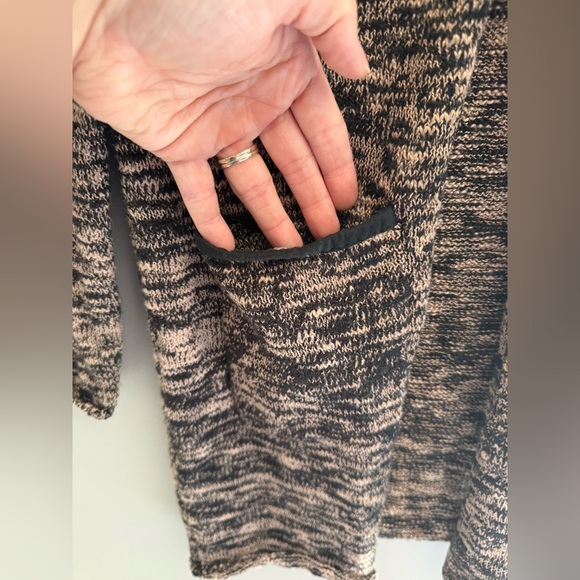 G. Age Outfitters Knit Cardigan Woman’s SZ S Long Sleeve Pockets Open Front - Picture 4 of 8